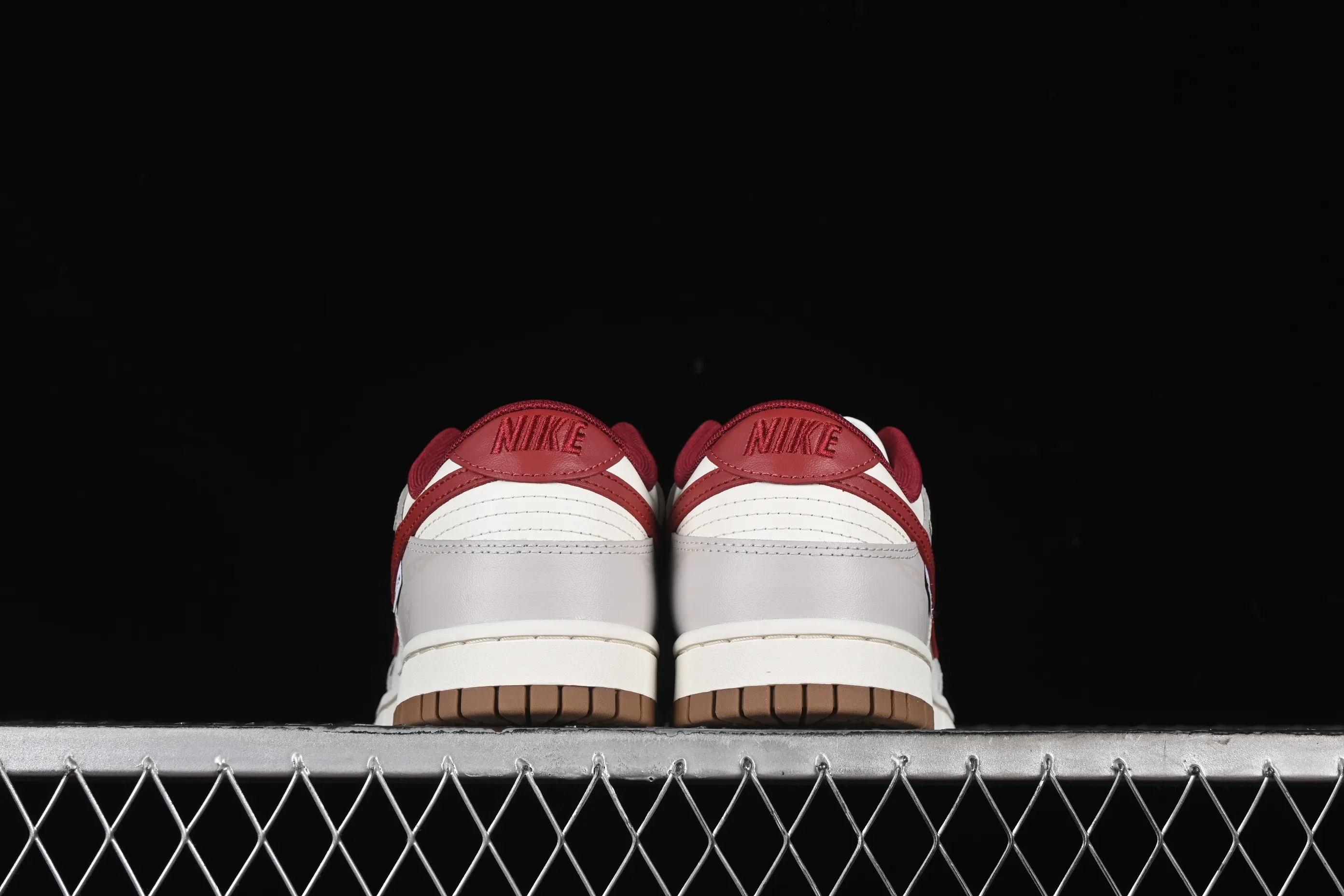 All categories Nk SB Dunk series Nk SB Dunk Low low-top sneakers Nk Dunk Low Chinese style gift box Redmi SB low-top casual sneakers FB7160-161